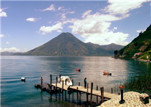 កន្លែងកំសាន្តបឹងAtitlan ប្រទេសGuatemala