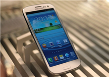 Samsung Galaxy S III បញ្ចុះតំលៃច្រើននៅអាមេរិច