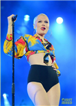 Jessie J ឈប់ច្រៀងពាក់កណ្តាលទី ដើម្បីស្តីអោយទស្សនិកជន (មានវីដេអូ)