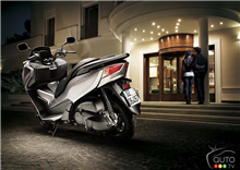 ម៉ូតូ Honda Forza ស៊េរីថ្មី  ឆ្នាំ២០១៤ ជាប្រភេទម៉ូតូ Auto ដែលមានរាងធំ មាំ