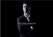 CR7 ជាឈ្មោះម៉ាក់ខោទ្រនាប់ និងស្រោមជើង ដែលចេញម៉ូតដោយ Cristano Ronaldo (មានវីដេអូ)