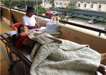 ខ្ទើយ២នាក់ ដឹកដៃគ្នាចូល ហាងខ្មែរស្ប៉ា ប្រុងឡើងឋានសួគ៌ តែបែរជា ចាក់សម្លាប់គ្នា