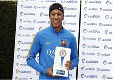 Neymar ទទួលបានពានរង្វាន់កីឡាករឆ្នើមប្រចាំខែ នៅ La Liga ខណៈដែលល្បី សូម្បី Messi ក៏មិនធ្លាប់ទទួលបាន