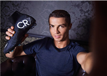 ព្រោះតែស្បែកជើង Ronaldo អាចនឹងបាត់បង់ប្រាក់ រាប់លានផោន​ក្នុង មួយឆ្នាំ ប្រសិនមិនស្ដាប់ម្ចាស់ជំនួយ