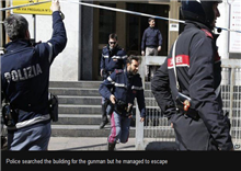 សាហាវ ៖ ជនជាប់ចោទ បាញ់រះក្នុងតុលាការ សម្លាប់មន្រ្តីតុលាការ ៣ នាក់ រួចរត់គេចខ្លួនបានសម្រេច