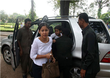 អ្នកម្នាង អ៊ុក ផល្លា ត្រូវបានបញ្ជូន ទៅសង្រ្គោះ នៅថៃ