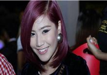 ទេព បូព្រឹក្ស ត្រូវអ្នកជិតខាង លួចខ្សឹបថា ឃើញបណ្ដើរគ្នា ជាមួយបុរសវ័យក្មេងម្នាក់ រាល់ថ្ងៃ