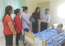 អគ្គនាយកមន្ទីរពេទ្យ កាល់ម៉ែត និងគ្រួសារផ្ដល់ថវិកាជិត ៣ពាន់ដុល្លារ ដល់ តាវីតាមីនសេ និងតាចេក