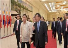 Duterte ប្រធានាធិបតី ហ្វីលីពីន​ ប្រាប់អាថ៍កំបាំងគ្រួសារ ទាក់ទិនប្រាសាទអង្គរវត្ត ទៅកាន់សម្តេចតោជោ