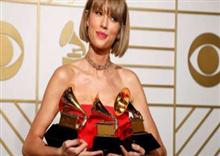 តើតារាចម្រៀង Taylor swift បានឈ្នះអាល់ប៉ុមអ្វីប្រចាំឆ្នាំ? ខណៈ អោប ពាន ៣ អរស្ទើរហោះ នៅ Grammy 2016