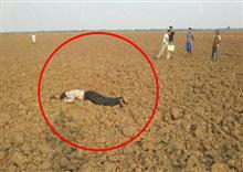 ប្រជាពលរដ្ឋប្រទះឃើញសព​បុរសម្នាក់ នៅតាមវាលស្រែ សង្ស័យ​ខ្សល់គ