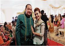 នាយ កុយ និង ខាត់ សុឃីម ត្រូវ​បាន អ្នក​គាំ​ទ្រ​សរសើរ​ថា លេង​កំប្លែង​មិន​ចេះ​ប្រើ​ពាក្យ ចំអេស​ចំអាស