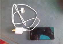 សូមប្រយ័ត្នទាំងអស់គ្នា! ទើបងូតទឹករួចទៅដេក កាន់ទូរស័ព្ទកំពុងសាកថ្ម ឆក់ស្លាប់ម្នាក់នៅ សង្កាត់ទួលសង្កែ