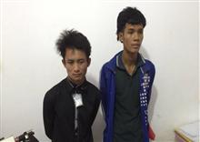 ជនជួញដូរគ្រឿងញៀន២នាក់ ថ្នាំ៣កញ្ចប់ធំ និងម៉ូតូ១គ្រឿង ត្រូវបង្ក្រាបនៅខណ្ឌជ្រោយចង្វារ