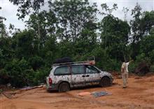 ប្រជាពលរដ្ឋប្រទះឃើញ រថយន្ត១គ្រឿង ត្រូវគេយកទៅទុកចោល រយៈពេលជិត២ខែ មិនដឹងមូលហេតុ