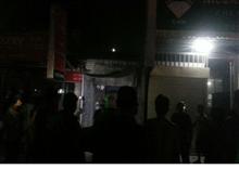 កម្លាំងសមត្ថកិច្ចស្ទើរមួយខណ្ឌពោធិ៍សែនជ័យ ផ្អើល និងបាញ់២គ្រាប់ ចូលបង្ក្រាបចោរគាស់ផ្ទះ​ និងដុតផ្ទះ