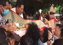 សពលោកបណ្ឌិត កែម ឡី បានដឹកដង្ហែទៅដល់វត្តចាស់ហើយ នៅម៉ោង០៤៖៣៥រសៀលនេះ