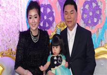 អ្នកឧកញ៉ាដ៏ល្បាញល្បីនៅកម្ពុជា ហុង ពីវ បរិច្ចាគថវិកាដ៏រហូតដល់២លានដុល្លារអាមេរិក ដល់...