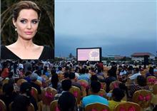 ក្មេងស្រីម្នាក់ត្រូវគេកប់បែកក្បាល នៅពេលចាក់បញ្ចាំងរឿង 