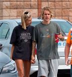 ទម្លាយហេតុផលដែល Justin bieber និង Hailey Baldwin ធ្វើឲ្យហ្វេនខកចិត្តមិនស្ទើរ ព្រោះរឿងមួយ