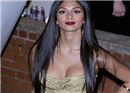 Nicole Scherzinger បង្អួតដើមទ្រូងធំ ក្នុងកម្មវិធី X Factor