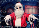 ទស្សនារូបភាពចម្លែកៗ របស់ Santa Claus នាឧកាសបុណ្យ Christmas