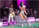Katy Perry សម្តែងនៅក្នុងកម្មវិធីជប់លៀង Super Bowl