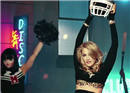 Give Me All Your Luvin ច្រៀងដោយ Madonna, Nicki Minaj & M.I.A.