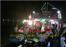 បុគ្គលិក ក្រុមហ៊ុន ទូរស័ព្ទមួយ ធ្លាក់ពីលើ ទូកកំសាន្ដ ពេលកំពុង ជប់លៀង