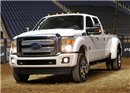 រថយន្ត Ford F-450 Exterior ម៉ូដែលថ្មី ឆ្នាំ២០១៣  កំលំាងម៉ាស៊ីនខ្លាំង អាចសណ្តោងវត្ថុធ្ងន់ៗ បាន