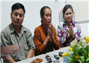 យាយ ណាង អួល​ដើមក​ ស្រក់​ទឹកភ្នែក​ ពេលនឹក​ឃើញ​ដល់ការ​ បាត់បង់​ជីវិត​កូនប្រុស