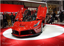 រថយន្តFerrari LaFerrari ស៊េរីថ្មី ទំនើប មានរាងតូច  មានកំពស់ទាបជាង ១ម៉ែត្រ