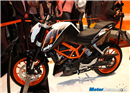 ម៉ូតូ KTM Duke ស៊េរីថ្មី ឆ្នាំ២០១៣ ជាប្រភេទម៉ូតូធំ ម៉ូដែលថ្មី  មានរាងធំមាំ