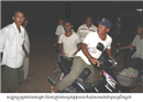គូស្នេហ៍១គូ ចូលទៅសាសងស្នេហ៍ ក្បែរគម្ពោតព្រៃ ភ្លេចគិតម៉ូតូ ត្រូវចោរលួចយកទៅបាត់