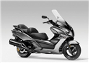 ម៉ូតូ Honda Silver Wing ABS ស៊េរីថ្មី  ឆ្នាំ២០១៣ ជាប្រភេទម៉ូតូ  Auto ម៉ូដែលថ្មី