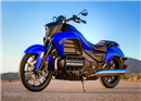 ម៉ូតូ Honda Gold Wing Valkyrie ស៊េរីថ្មី ឆ្នាំ២០១៤ មានល្បឿនលឿន ដូចព្យុះ