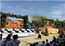 អាជ្ញាធរ ខេត្តបាត់ដំបង ប្រារព្ធពិធីបុណ្យ វិសាខបូជា និងរាប់បាត ប្រគេនព្រះសង្ឃ១ ពាន់អង្គ នៅវត្តពោធិ៍វា