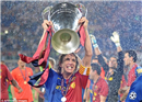 Barcelona លើកដៃលា កីឡាករជើងចាស់ Carles Puyol ដែលបានប្រកាសថា ចូលនិវត្តន៍ហើយ