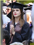 Emma Watson តួស្រីរឿង Harry Potter មានសម្រស់លេចធ្លោ ក្នុងថ្ងៃទទួលសញ្ញាប័ត្រ របស់នាង
