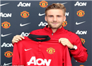 Luke Shaw ផ្ទេរមក Manchester United ជាផ្លូវការក្នុងតំលៃកំណត់ត្រា កីឡាករវ័យក្មេងដែលថ្លៃជាងគេ