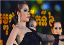 ចន ច័ន្ទលក្ខិណា ចេញច្រៀងតាមមង្គលការ រកប្រាក់បន្ថែមចិញ្ចឹមកូន