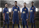 Manchester United បញ្ចេញឈុតឯកសណ្ឋាន ពណ៌ខៀវរបស់ Nike មុនពេលប្តូរទៅ Adidas