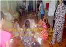 ប្រទះឃើញស្រ្តី អាជីវករម្នាក់ ស្លាប់ ដោយមាន កូនកាំបិត ជាប់បំពង់ក