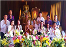 គយគន់សម្រស់តារាៗ តែងខ្លួនបែបប្រពៃណីខ្មែរ ទៅវត្តតិចមើលស្អាតអត់