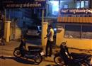 នារីវ័យក្មេងស្រស់ស្អាតម្នាក់ចេញ ពីធ្វើការត្រឡប់ទៅផ្ទះ ត្រូវចោរមួយក្រុម ប្លន់យកម៉ូតូ បានដោយសុវត្ថិភាព