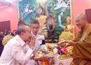 ព្រះមហាក្សត្រថៃ ចាត់ឲ្យឯកអគ្គរាជទូត ដង្ហែអង្គកឋិនដើម្បីយកបច្ច័យ ប្រគេនព្រះសង្ឃនៅវត្តបុទុមវត្តី