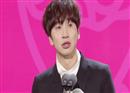 Lee Kwang Soo តារាចម្រៀងតែម្នាក់​ប្រចាំក្រុម Running Man​ ឈ្នះពានរង្វាន់​ 2016 SBS​ Entertainment
