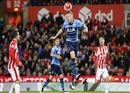 Spurs លត់​ម្ចាស់​ផ្ទះ Stoke ៤-០ ដើម្បី​តាម​យ៉ាង​ប្រកៀក​ក្រុម​កំពូល​តារាង Leicester (Video Inside)